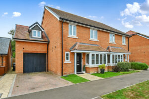 Honeysuckle Avenue, Hellingly, BN27