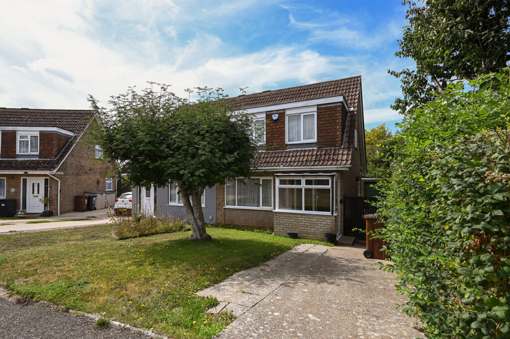 Stroma Gardens, Hailsham, BN27