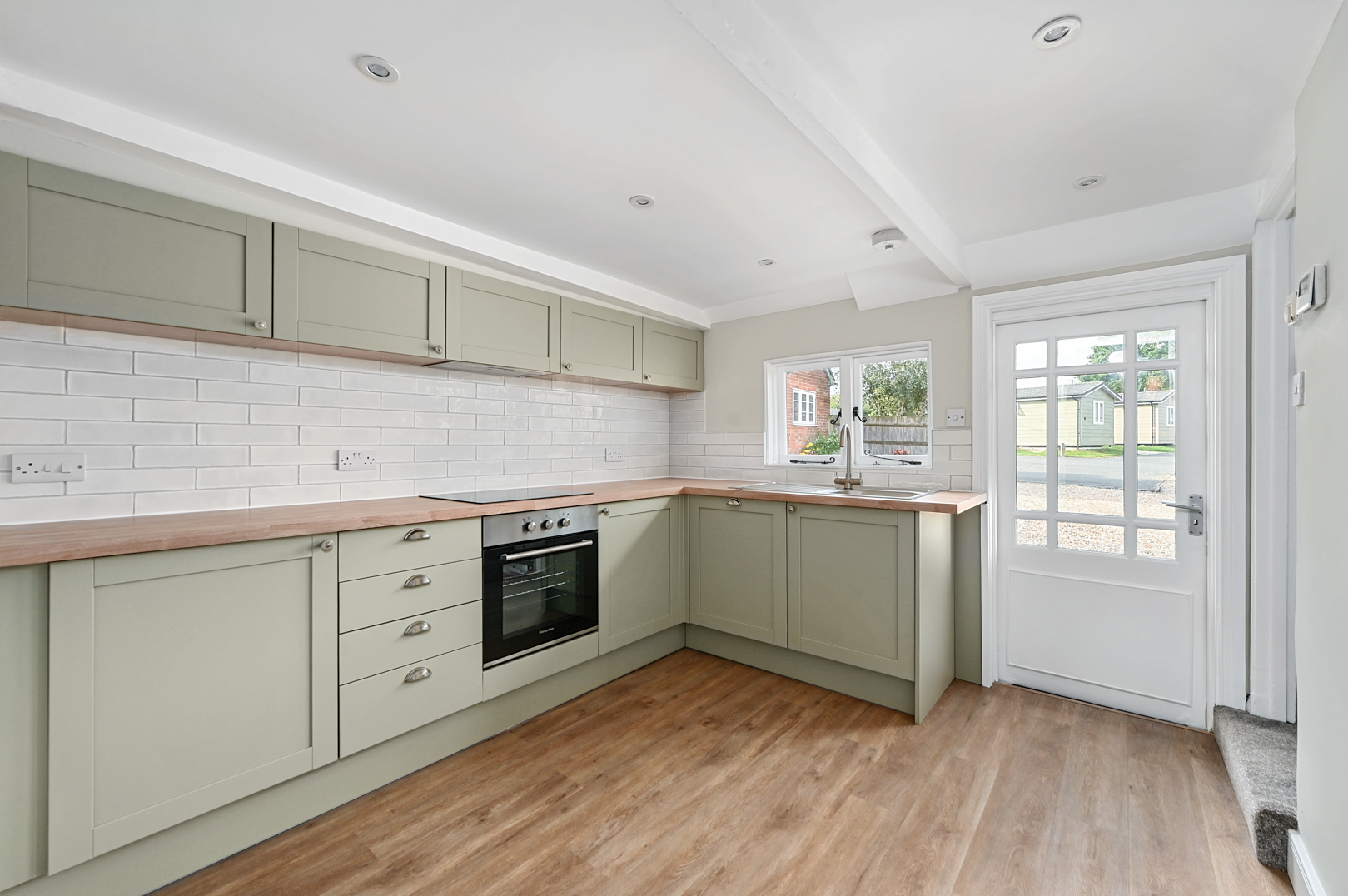 Golden Cross, Hailsham, BN27