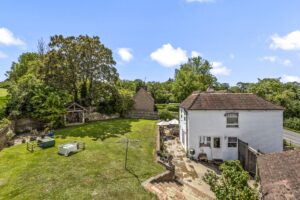 Newtons Hill, Hartfield, TN7