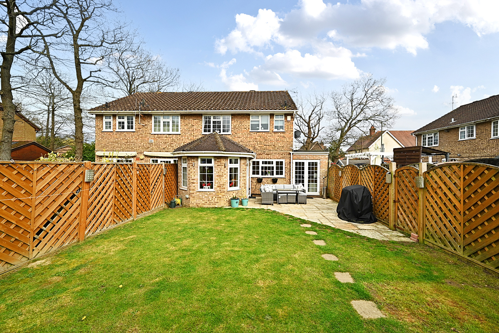Chapel Road, Smallfield, RH6