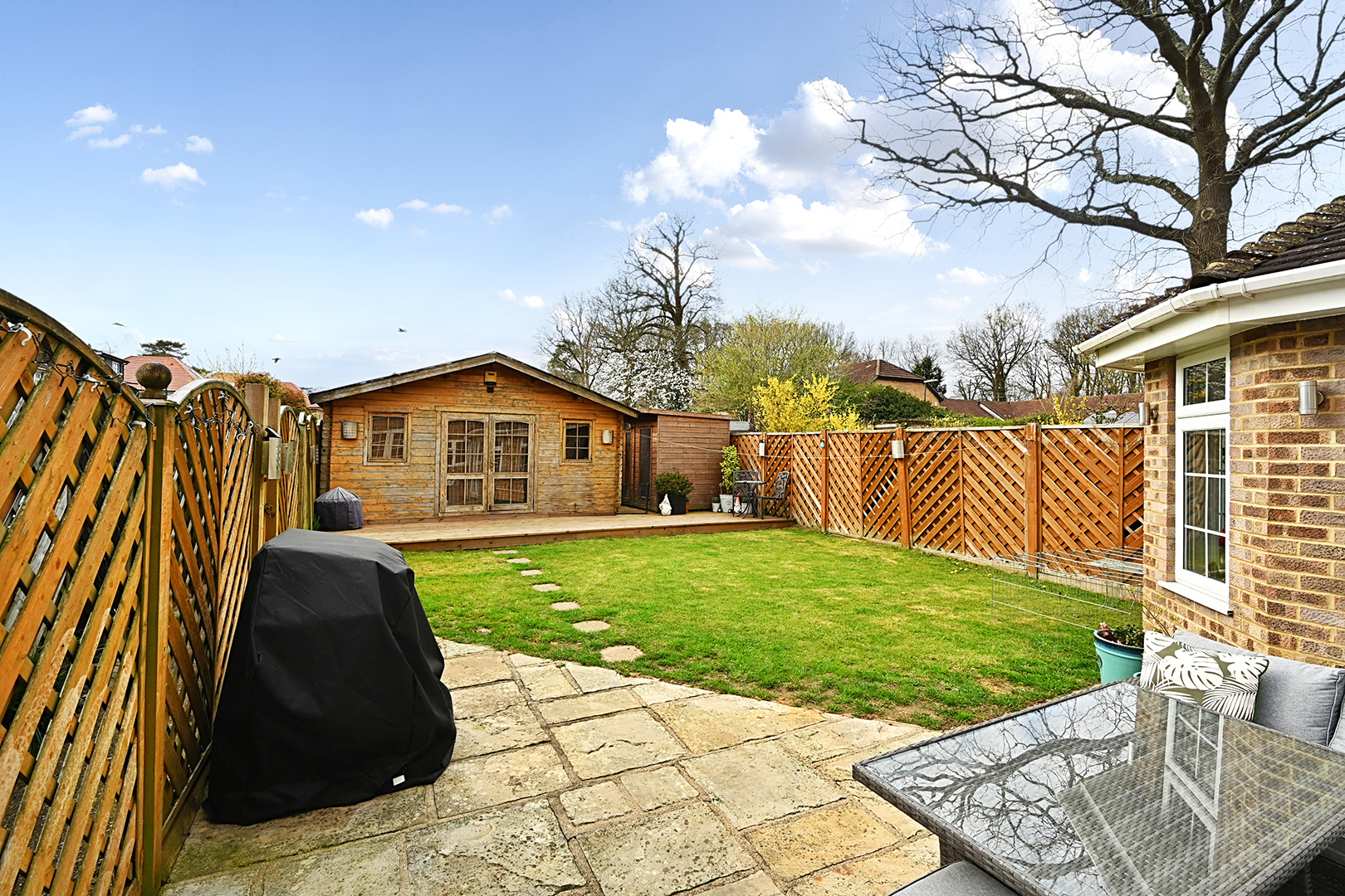 Chapel Road, Smallfield, RH6