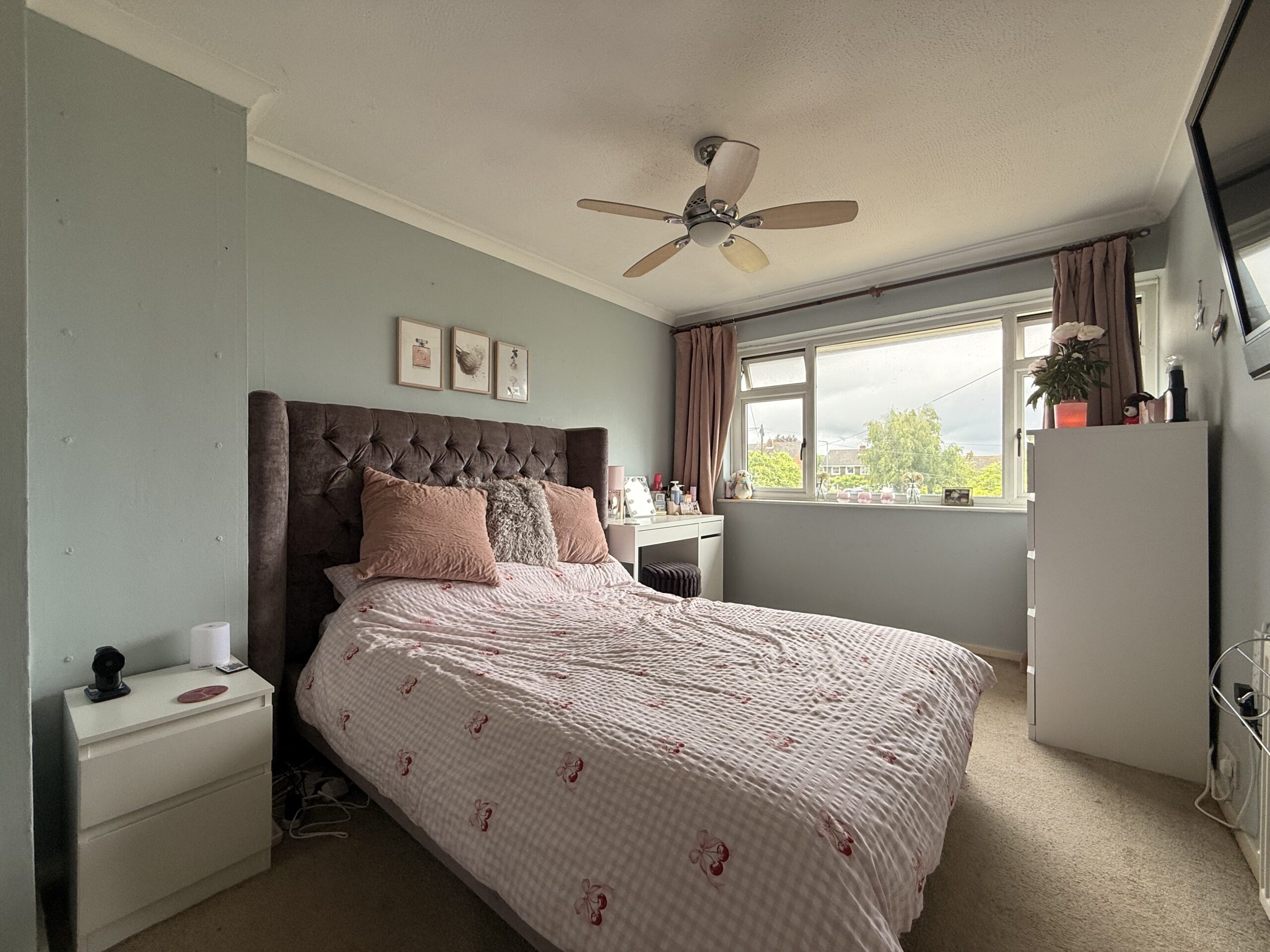 Browns Lane, Uckfield, TN22