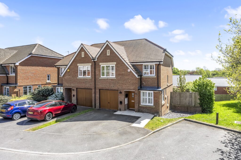 Old House Lane, Haywards Heath, RH16