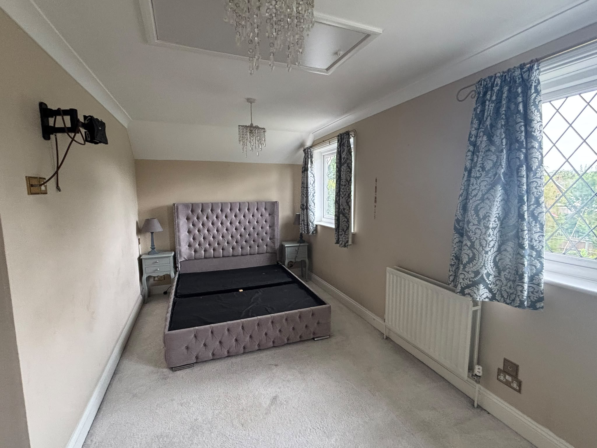 Church Lane, Copthorne, RH10