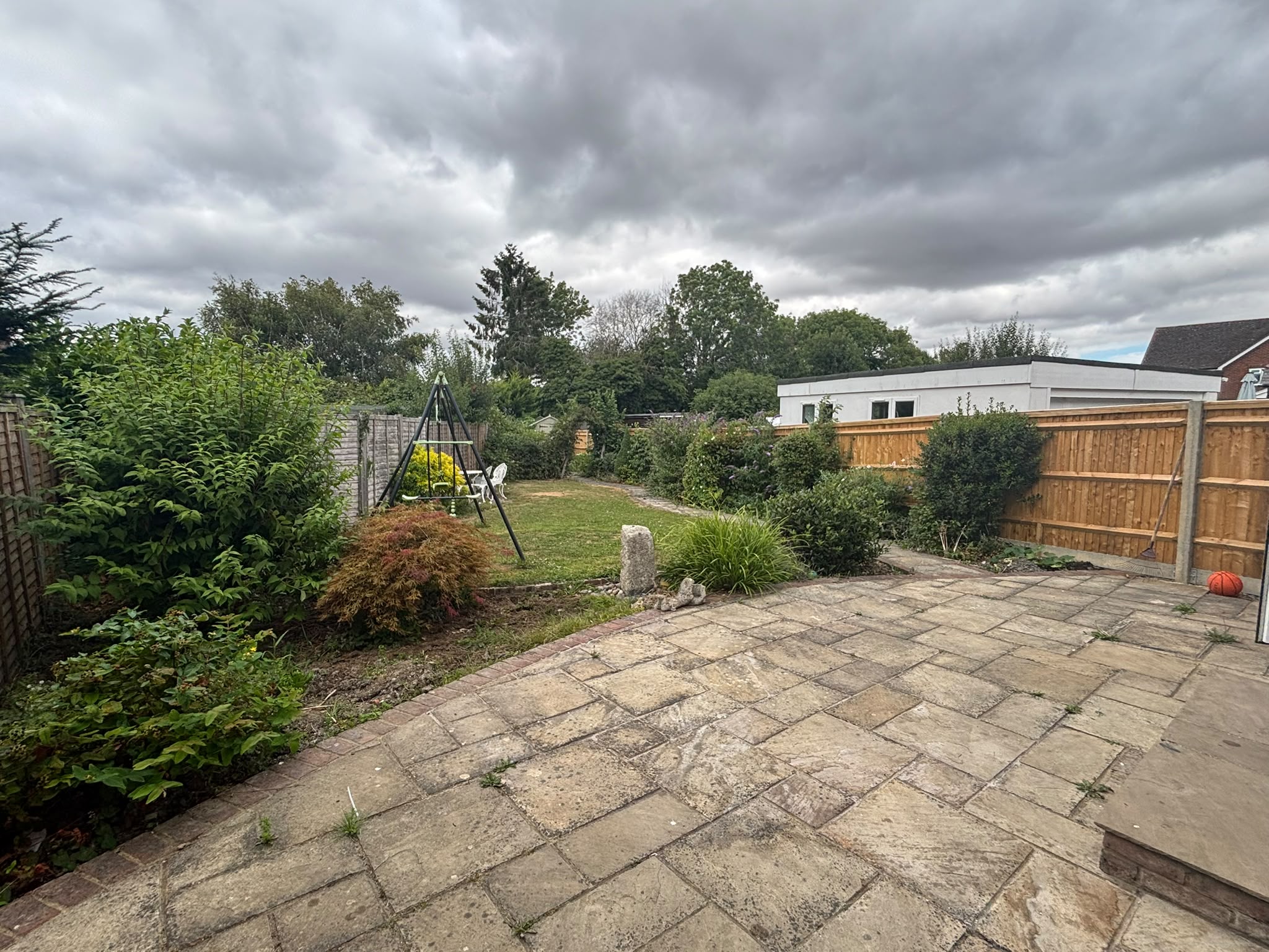 Church Lane, Copthorne, RH10
