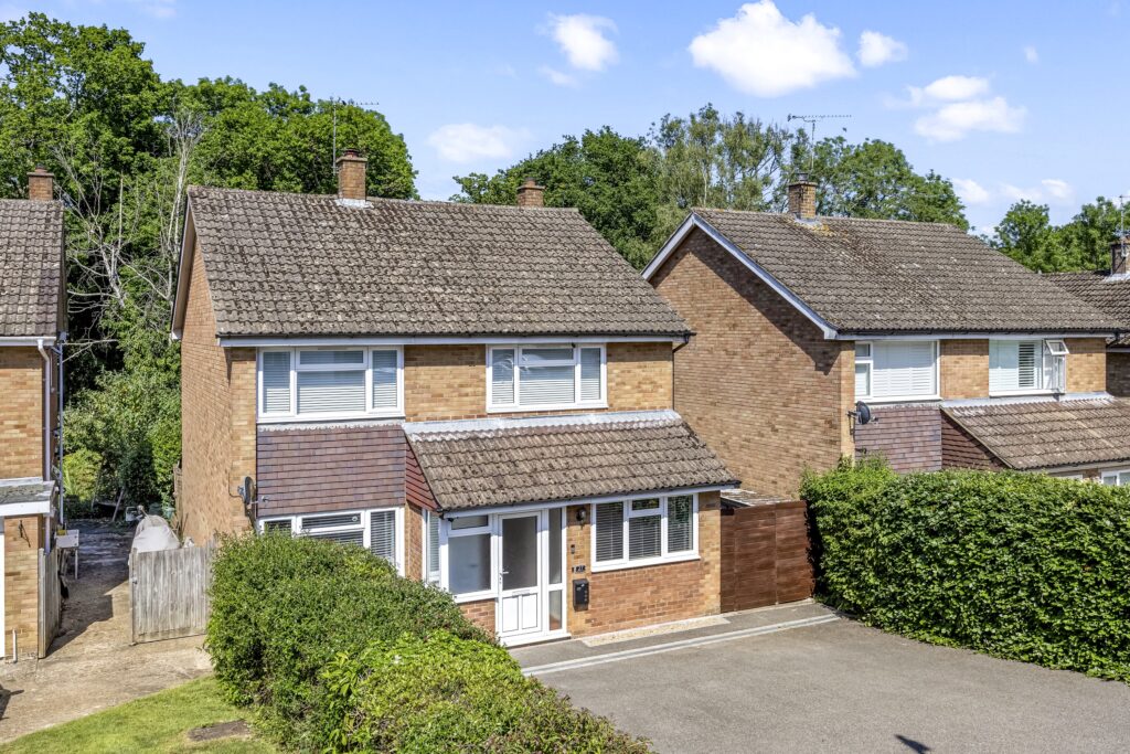 St. Richards Road, Crowborough, TN6