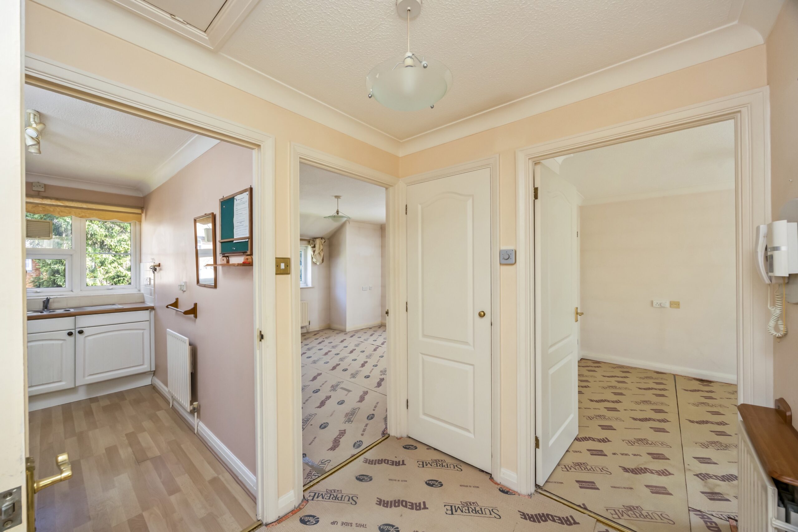 Graycoats Drive, Crowborough, TN6