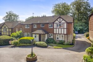 Graycoats Drive, Crowborough, TN6