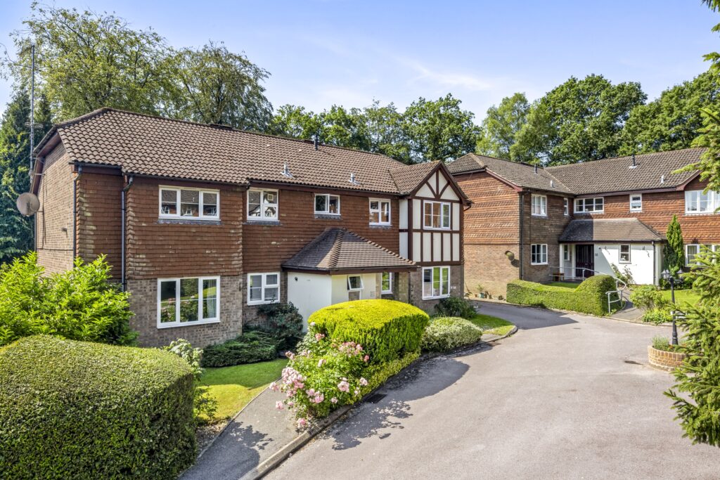 Graycoats Drive, Crowborough, TN6