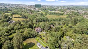 High Broom Road, Crowborough, TN6